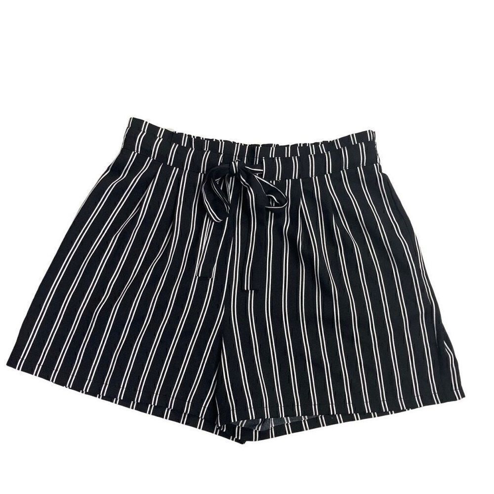 DR2 Black & White Striped Elastic Tie Waistband Shorts With Front Side Pockets S